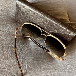 Gucci Sunglasses - 4239 N / Frame: Shiny Brown Lens: Brown Gradient